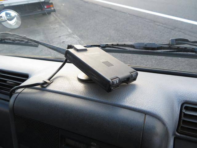 三菱ふそうキャンタークレーン3段小型（2t・3t）[写真25]