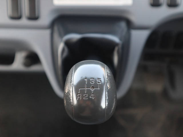 日産アトラスクレーン5段小型（2t・3t）[写真29]