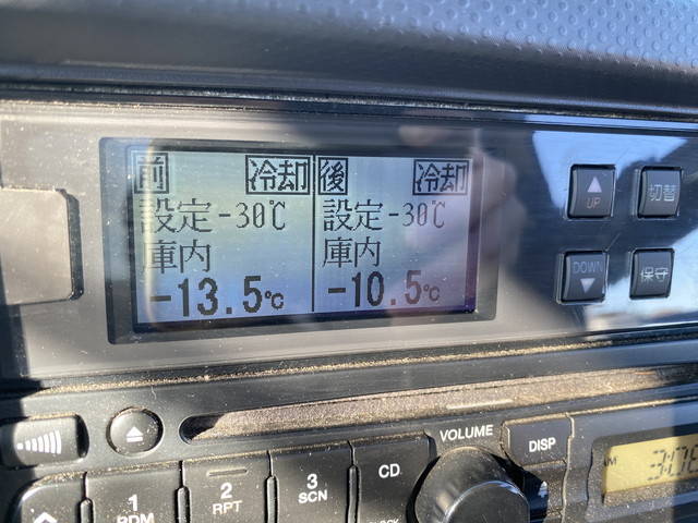 いすゞエルフ冷凍車（冷蔵車）小型（2t・3t）[写真11]