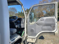 いすゞエルフ冷凍車（冷蔵車）小型（2t・3t）[写真26]