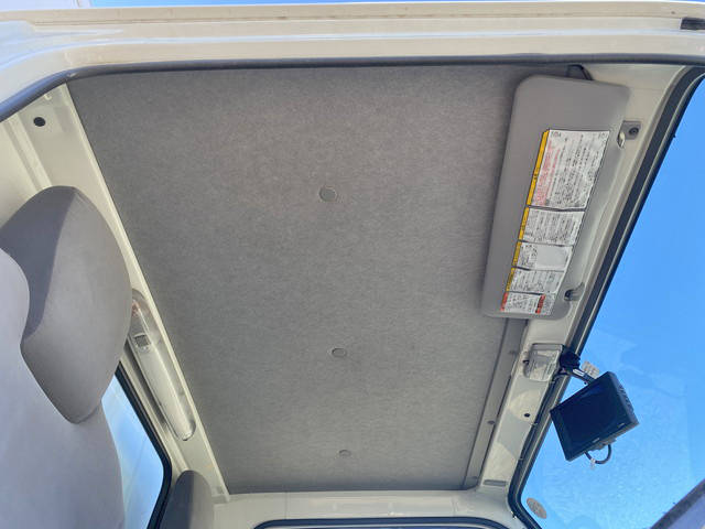 いすゞエルフ冷凍車（冷蔵車）小型（2t・3t）[写真28]