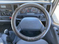 いすゞエルフ冷凍車（冷蔵車）小型（2t・3t）[写真32]