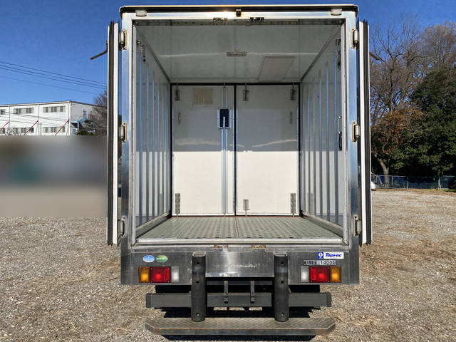 いすゞエルフ冷凍車（冷蔵車）小型（2t・3t）[写真06]