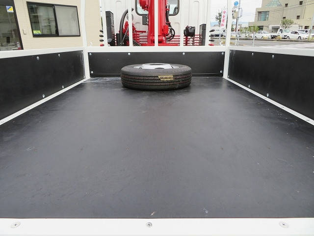 三菱ふそうキャンタークレーン4段小型（2t・3t）[写真20]