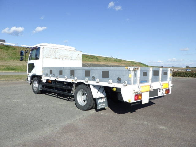 UDトラックスコンドルアルミブロック増トン（6t・8t）[写真02]