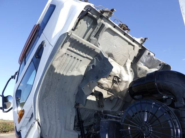 UDトラックスコンドルアルミブロック増トン（6t・8t）[写真24]