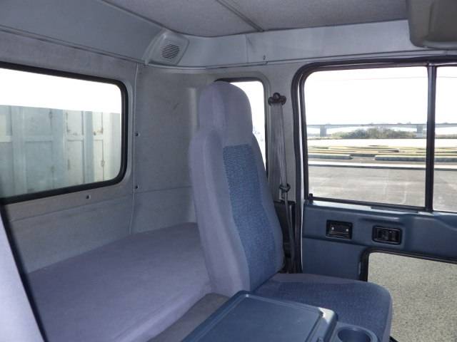 UDトラックスコンドルアルミブロック増トン（6t・8t）[写真28]