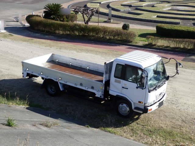 UDトラックスコンドルアルミブロック増トン（6t・8t）[写真05]