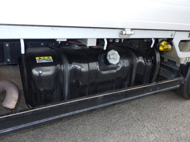 いすゞエルフアルミブロック小型（2t・3t）[写真13]