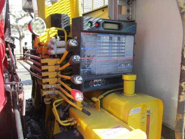 日野レンジャークレーン4段増トン（6t・8t）[写真09]