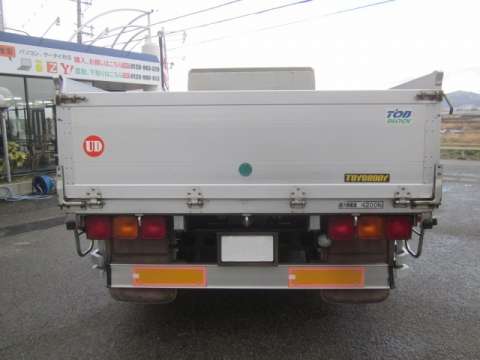 UDトラックスコンドルアルミブロック中型（4t）[写真02]