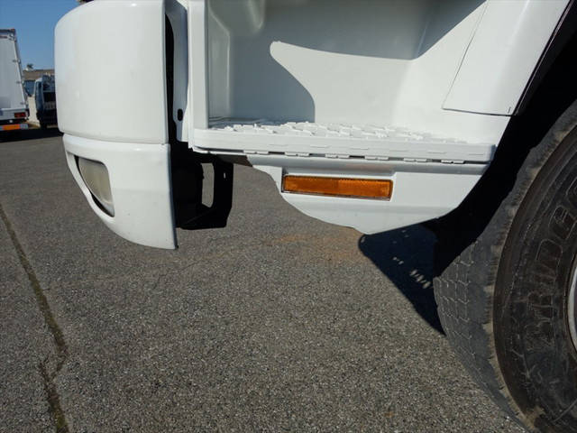 三菱ふそうファイターセルフローダー中型（4t）[写真09]