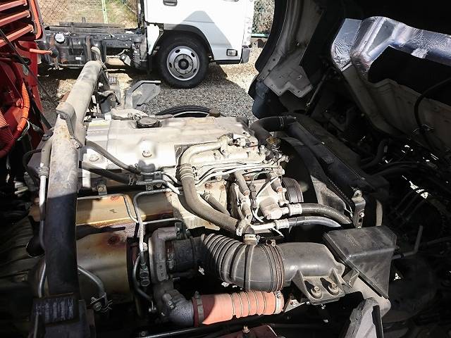 三菱ふそうキャンタークレーン3段小型（2t・3t）[写真16]