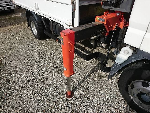 三菱ふそうキャンタークレーン3段小型（2t・3t）[写真20]