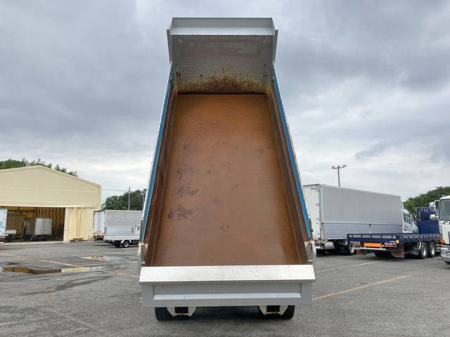 三菱ふそうスーパーグレートダンプ大型（10t）[写真12]