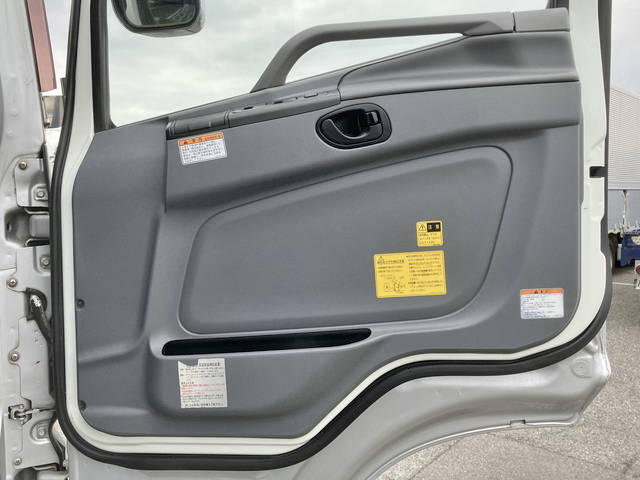 三菱ふそうスーパーグレートダンプ大型（10t）[写真30]