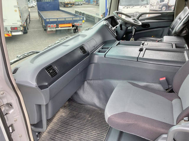 三菱ふそうスーパーグレートダンプ大型（10t）[写真31]