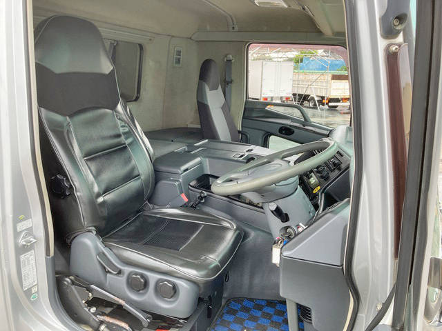 三菱ふそうスーパーグレートダンプ大型（10t）[写真35]