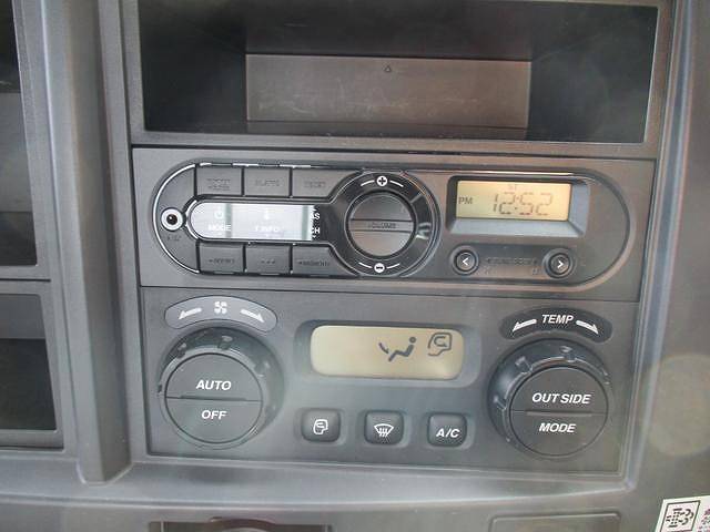 いすゞフォワード平ボディ中型（4t）[写真12]