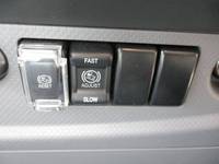 いすゞフォワード平ボディ中型（4t）[写真15]