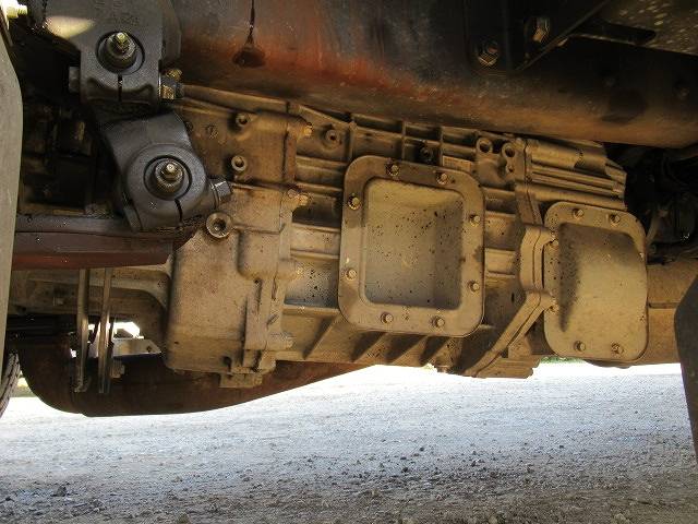 三菱ふそうスーパーグレートアルミウイング大型（10t）[写真35]