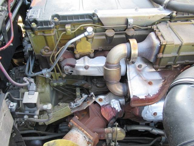 三菱ふそうスーパーグレートアルミウイング大型（10t）[写真36]