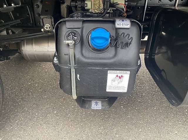 三菱ふそうキャンタークレーン4段小型（2t・3t）[写真17]