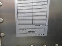 三菱ふそうキャンターアルミバン小型（2t・3t）[写真16]