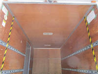 三菱ふそうキャンターアルミバン小型（2t・3t）[写真08]