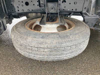 三菱ふそうキャンター平ボディ小型（2t・3t）[写真12]