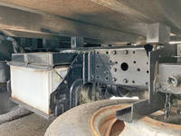 三菱ふそうキャンター平ボディ小型（2t・3t）[写真14]