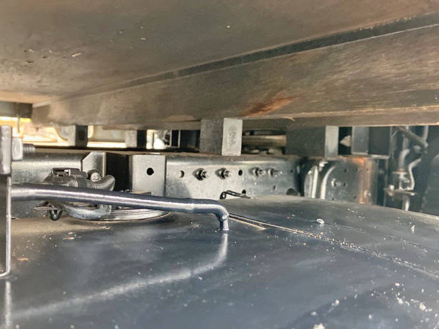 三菱ふそうキャンター平ボディ小型（2t・3t）[写真15]