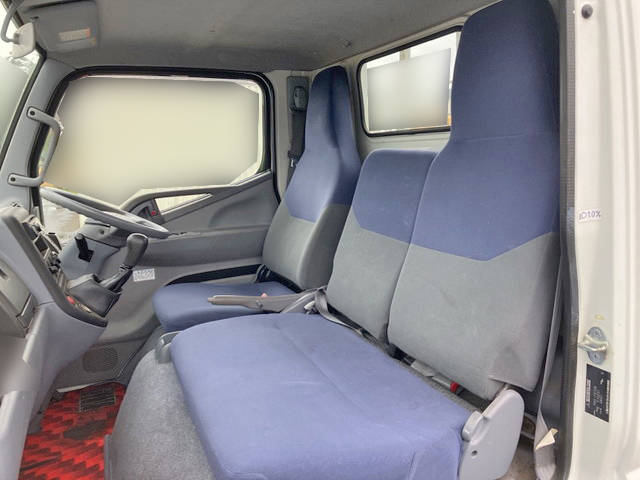 三菱ふそうキャンター平ボディ小型（2t・3t）[写真23]