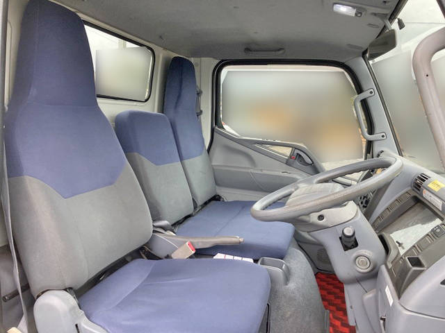 三菱ふそうキャンター平ボディ小型（2t・3t）[写真25]