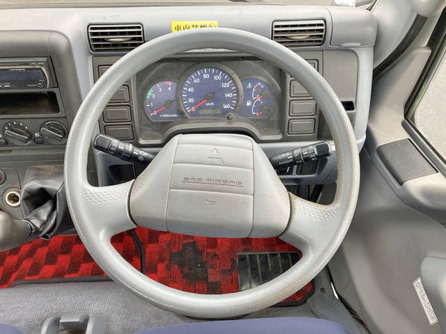 三菱ふそうキャンター平ボディ小型（2t・3t）[写真27]