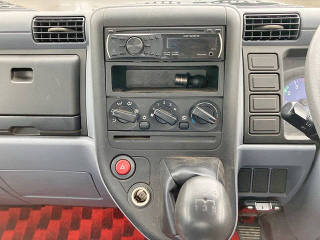 三菱ふそうキャンター平ボディ小型（2t・3t）[写真28]