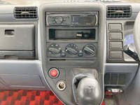 三菱ふそうキャンター平ボディ小型（2t・3t）[写真28]