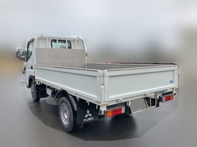 三菱ふそうキャンター平ボディ小型（2t・3t）[写真04]