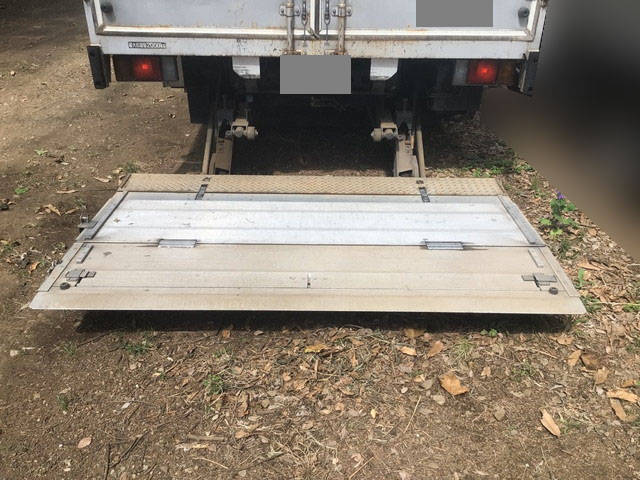 日野デュトロアルミバン小型（2t・3t）[写真05]