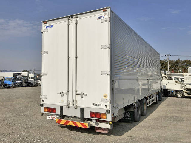 UDトラックスクオンアルミウイング大型（10t）[写真02]