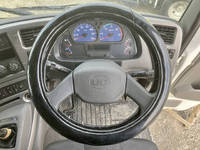 UDトラックスクオンアルミウイング大型（10t）[写真36]