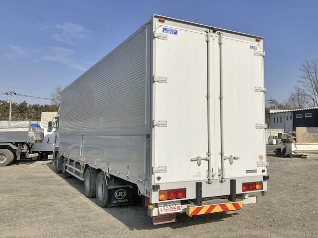 UDトラックスクオンアルミウイング大型（10t）[写真04]