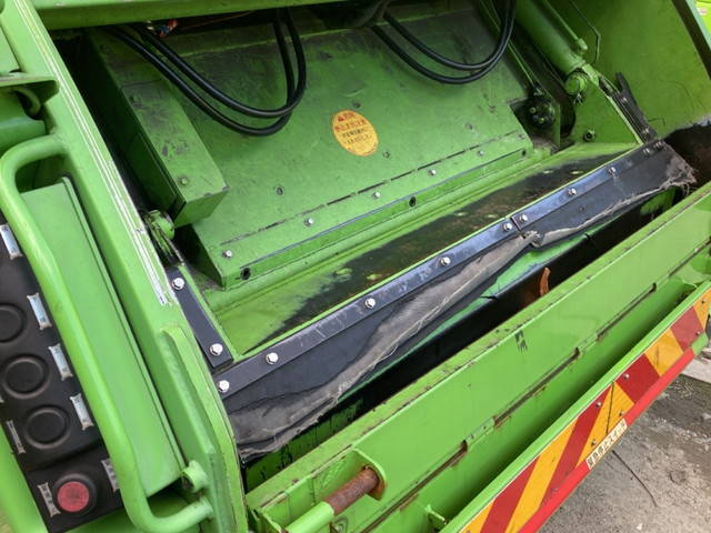 三菱ふそうキャンターパッカー車（塵芥車）小型（2t・3t）[写真09]