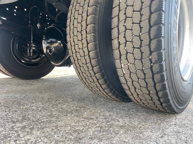 いすゞフォワードダンプ中型（4t）[写真16]