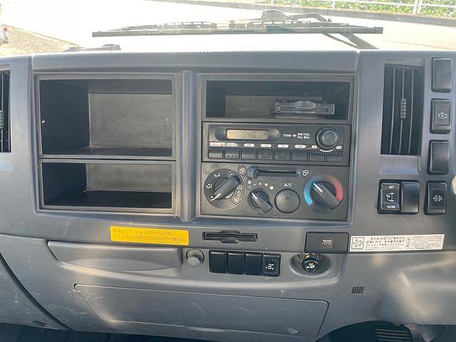 いすゞフォワードダンプ中型（4t）[写真27]