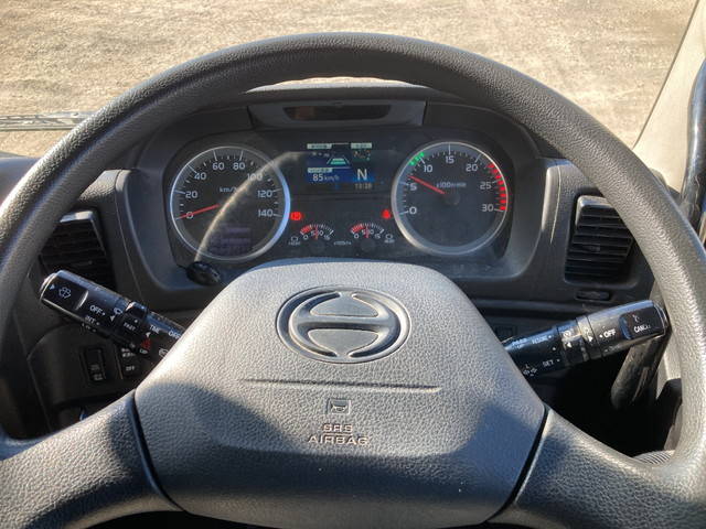 日野プロフィアアルミウイング大型（10t）[写真28]