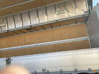 いすゞギガアルミウイング大型（10t）[写真12]