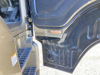 いすゞギガアルミウイング大型（10t）[写真24]