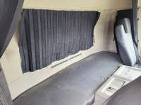 UDトラックスクオン深ダンプ（土砂禁ダンプ）大型（10t）[写真33]