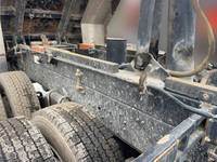 UDトラックスクオンダンプ大型（10t）[写真24]